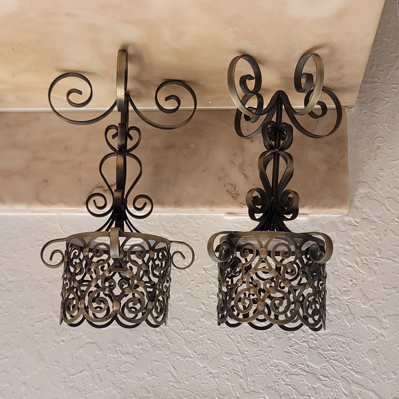 BATH & BODYWORKS BRONZE METAL CANDLE HOLDERS 2PIECE (Rare) - Picture 1 of 3